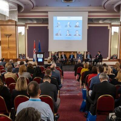 Benefits of the introduction of the euro are numerous